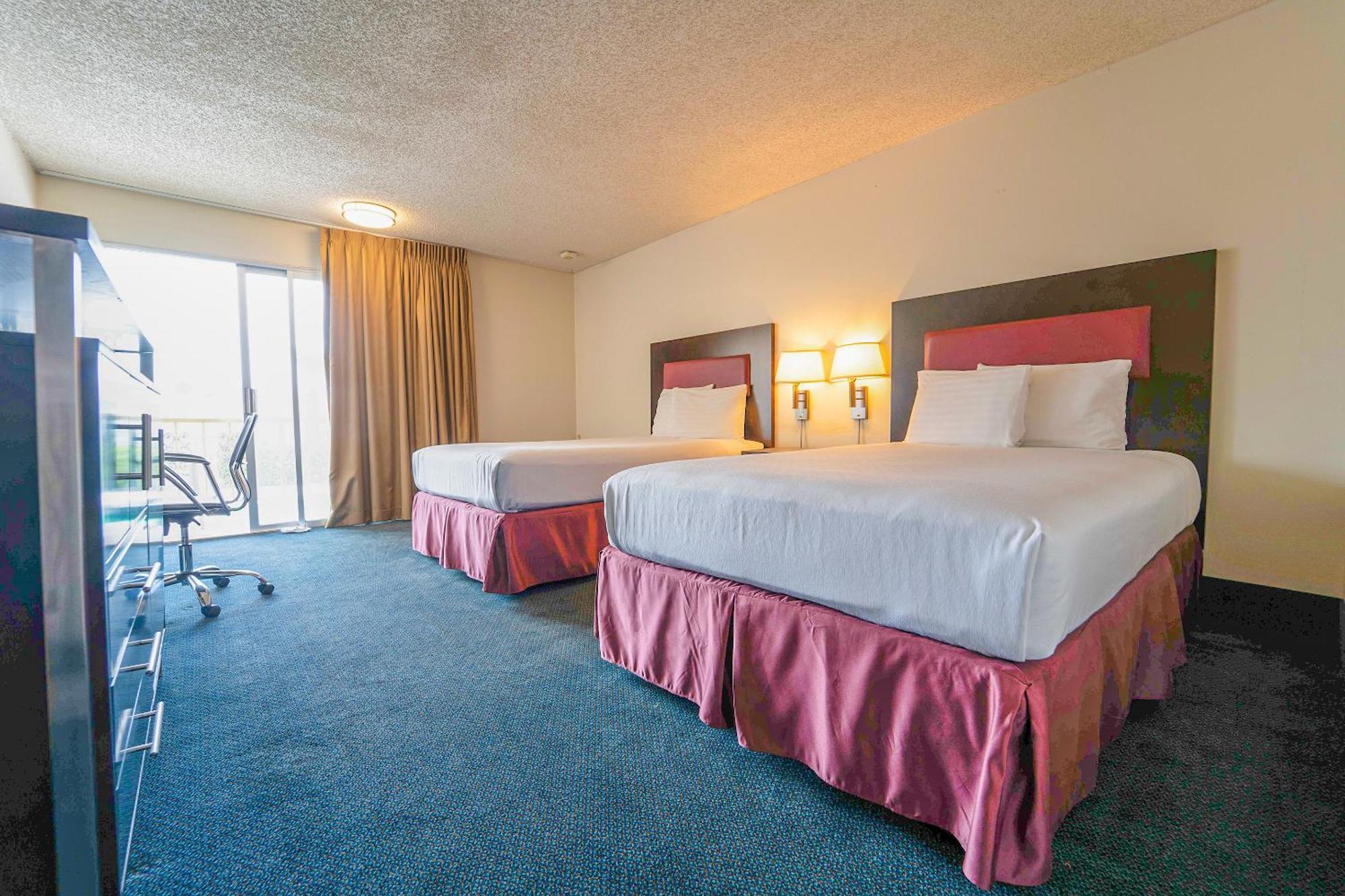 אינדיאו Royal Plaza Inn מראה חיצוני תמונה