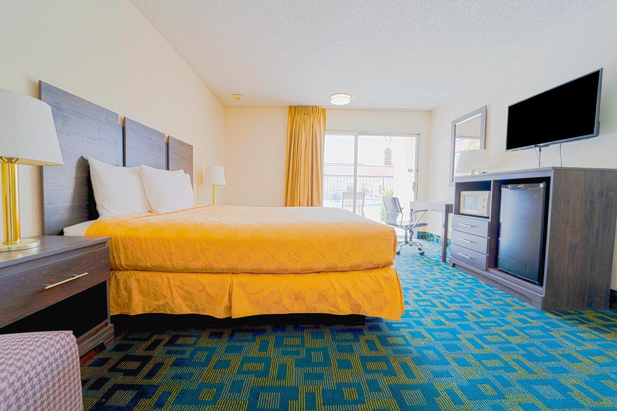 אינדיאו Royal Plaza Inn מראה חיצוני תמונה