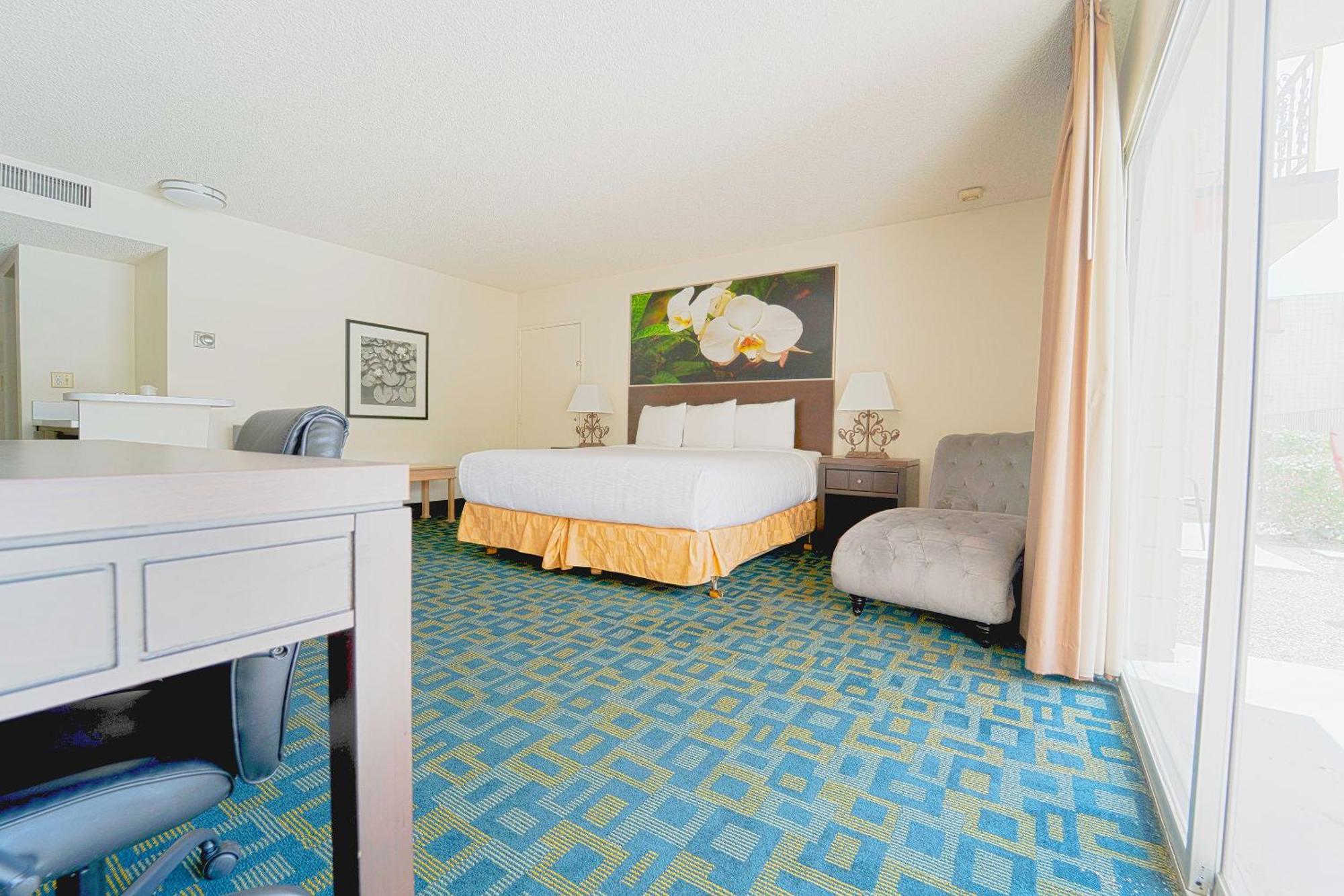 אינדיאו Royal Plaza Inn מראה חיצוני תמונה